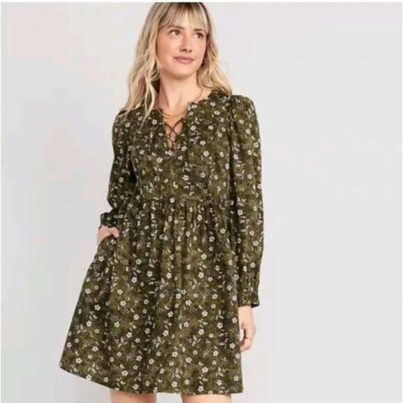 Old Navy Green White Ditzy Floral Long Sleeve Cute Boho Mini Swing Dress Size XS - Picture 2 of 10